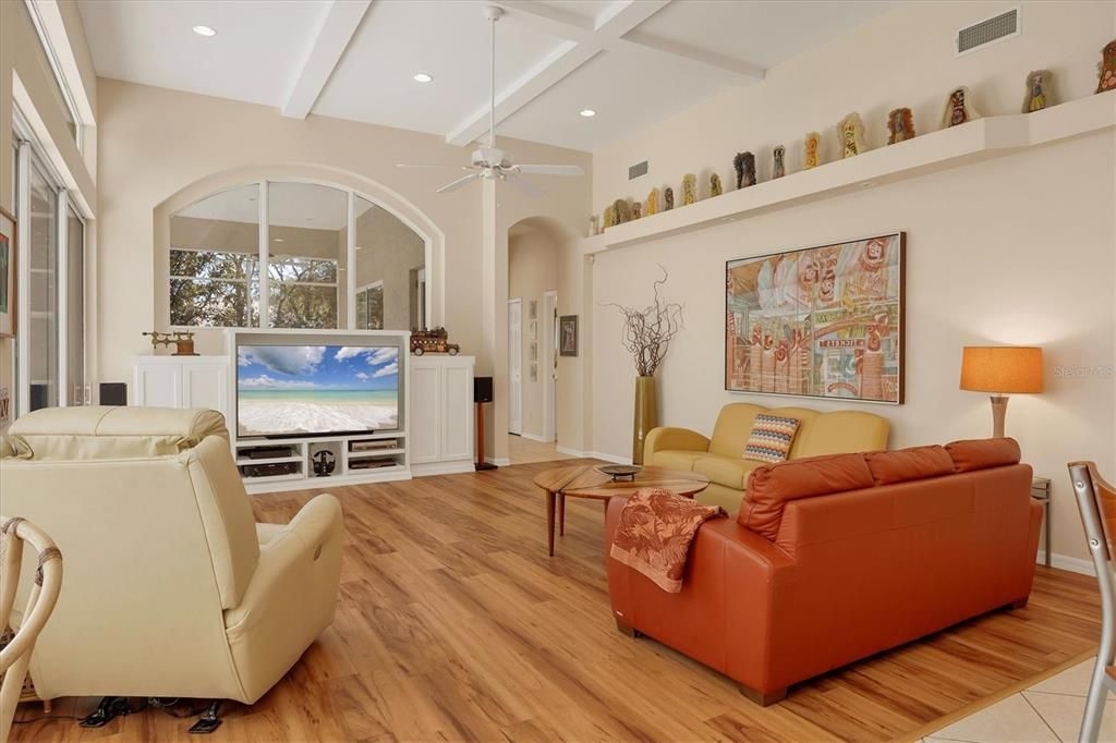 Active With Contract: $1,098,000 (3 beds, 3 baths, 3093 Square Feet)