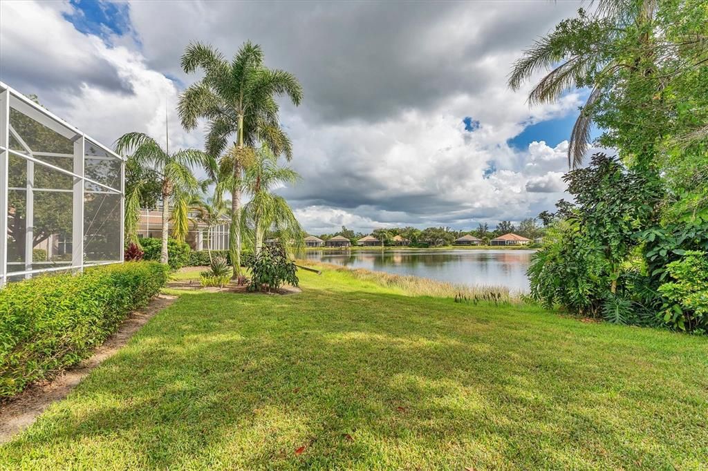 Active With Contract: $1,098,000 (3 beds, 3 baths, 3093 Square Feet)