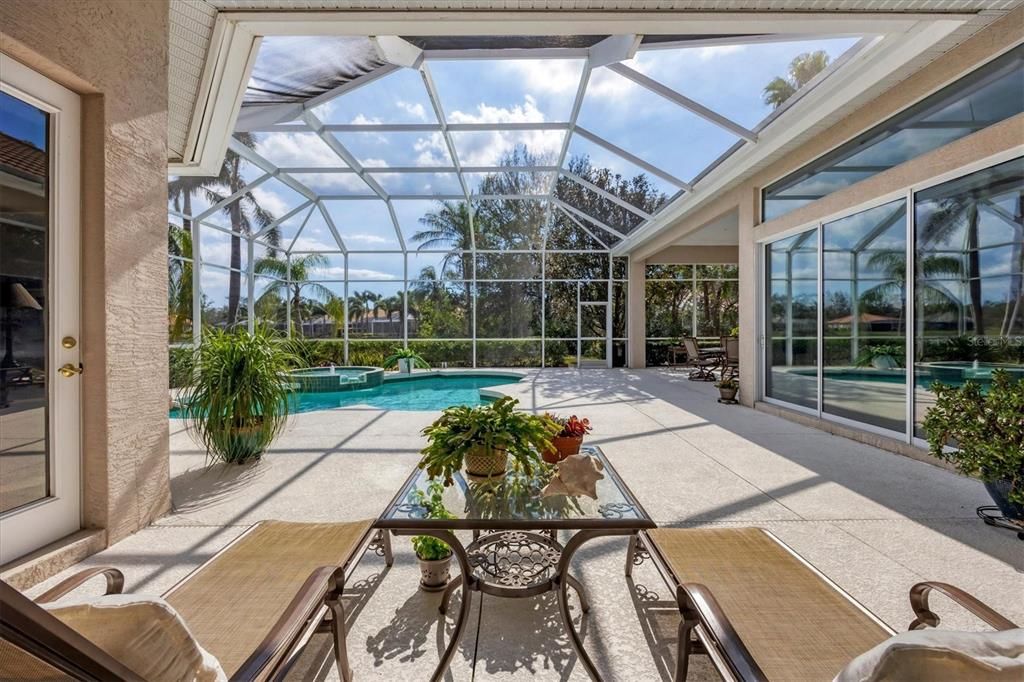 Active With Contract: $1,098,000 (3 beds, 3 baths, 3093 Square Feet)