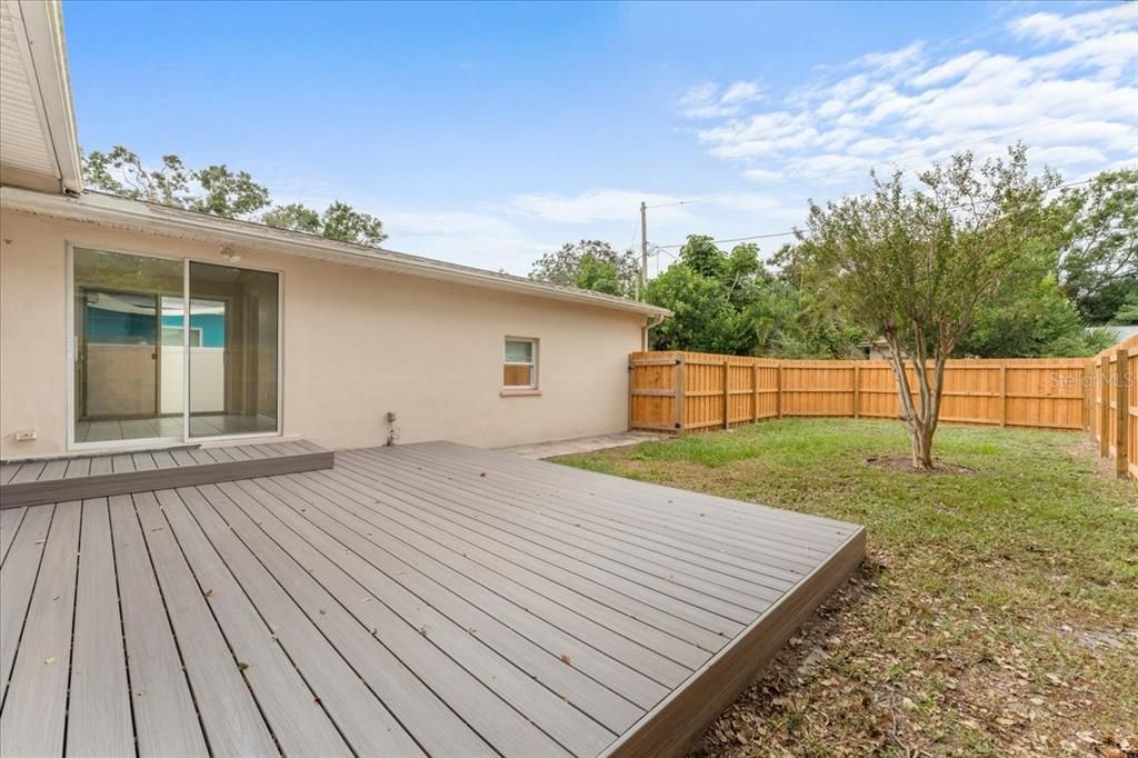 Activo con contrato: $2,300 (2 camas, 1 baños, 1150 Pies cuadrados)