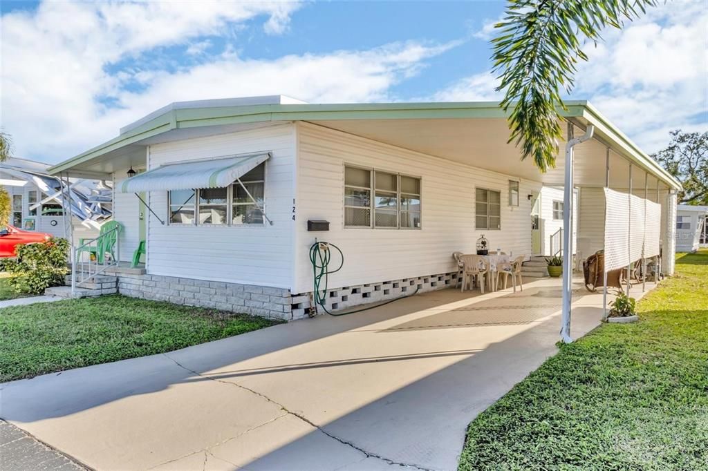 For Sale: $114,500 (2 beds, 2 baths, 1236 Square Feet)