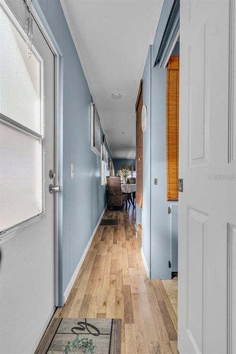 For Sale: $114,500 (2 beds, 2 baths, 1236 Square Feet)