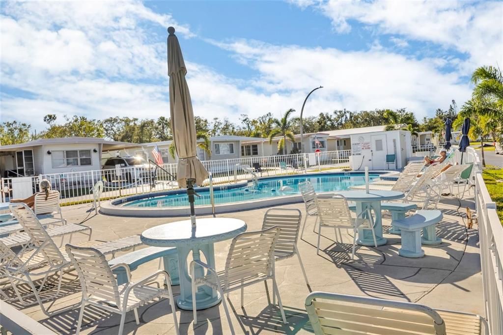 For Sale: $114,500 (2 beds, 2 baths, 1236 Square Feet)