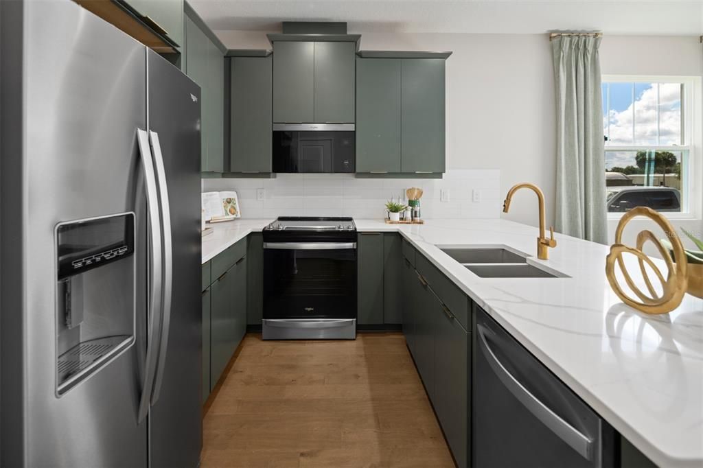 For Sale: $345,990 (4 beds, 2 baths, 1678 Square Feet)