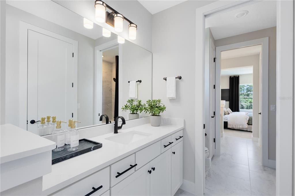 На продажу: $1,020,300 (4 спален, 4 ванн, 4271 Квадратных фут)