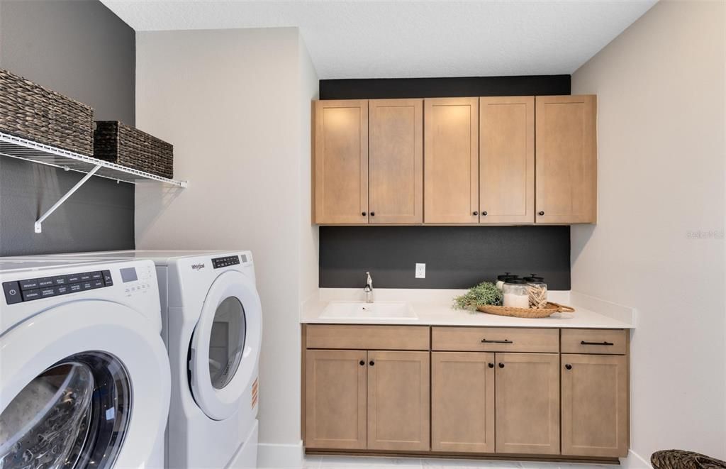 На продажу: $1,020,300 (4 спален, 4 ванн, 4271 Квадратных фут)