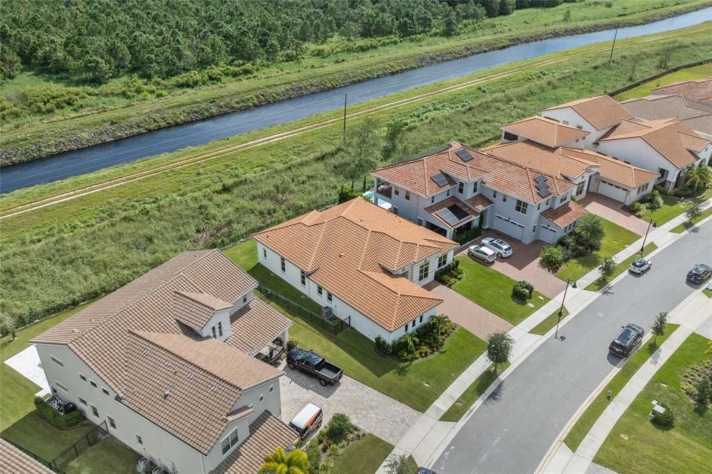 Activo con contrato: $1,287,000 (4 camas, 4 baños, 3033 Pies cuadrados)