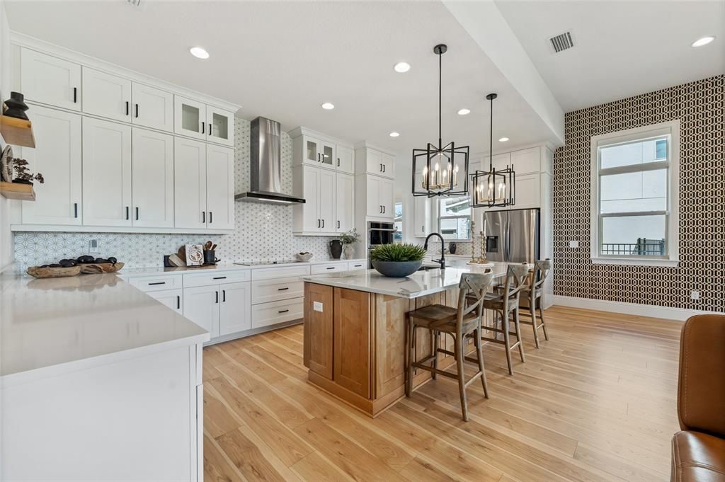 Activo con contrato: $1,287,000 (4 camas, 4 baños, 3033 Pies cuadrados)