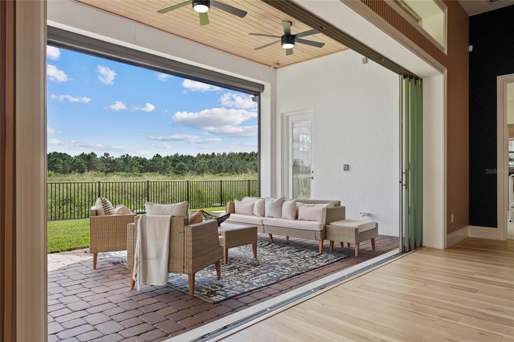 Activo con contrato: $1,287,000 (4 camas, 4 baños, 3033 Pies cuadrados)