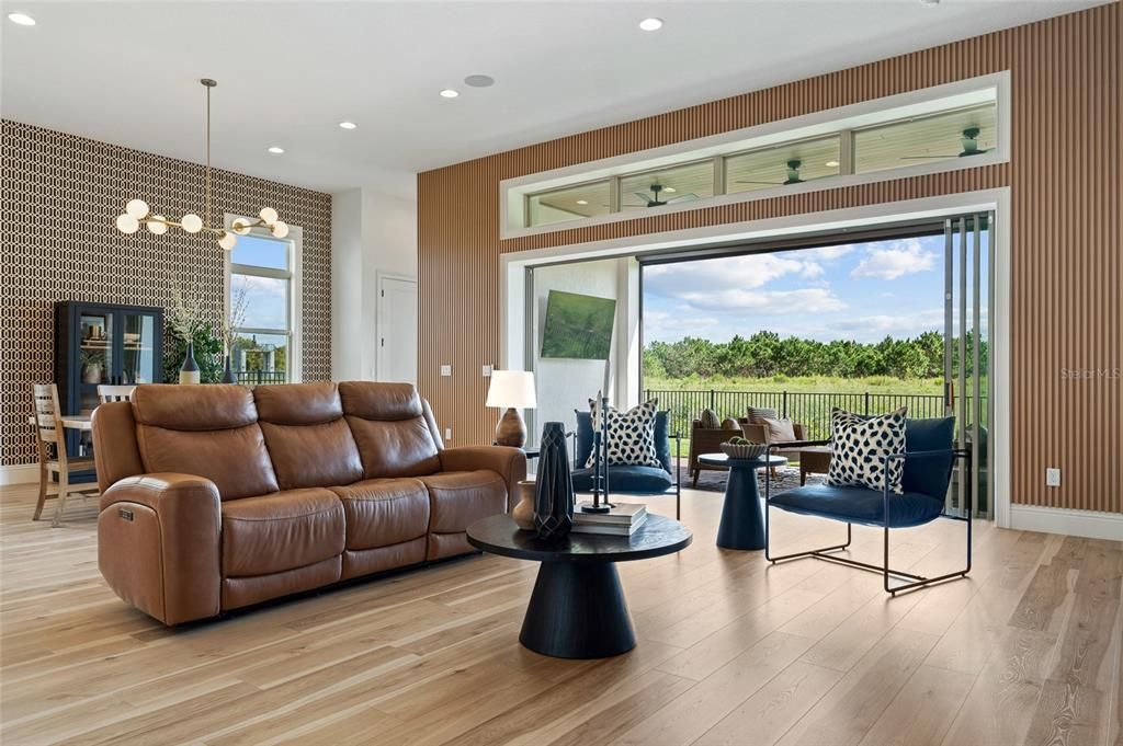 Activo con contrato: $1,287,000 (4 camas, 4 baños, 3033 Pies cuadrados)