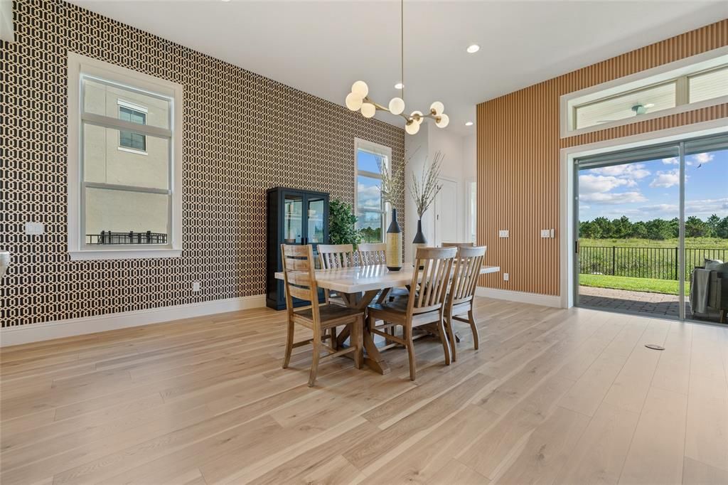 Activo con contrato: $1,287,000 (4 camas, 4 baños, 3033 Pies cuadrados)