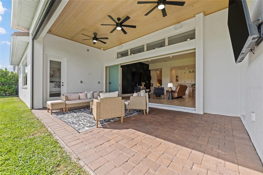 Activo con contrato: $1,287,000 (4 camas, 4 baños, 3033 Pies cuadrados)