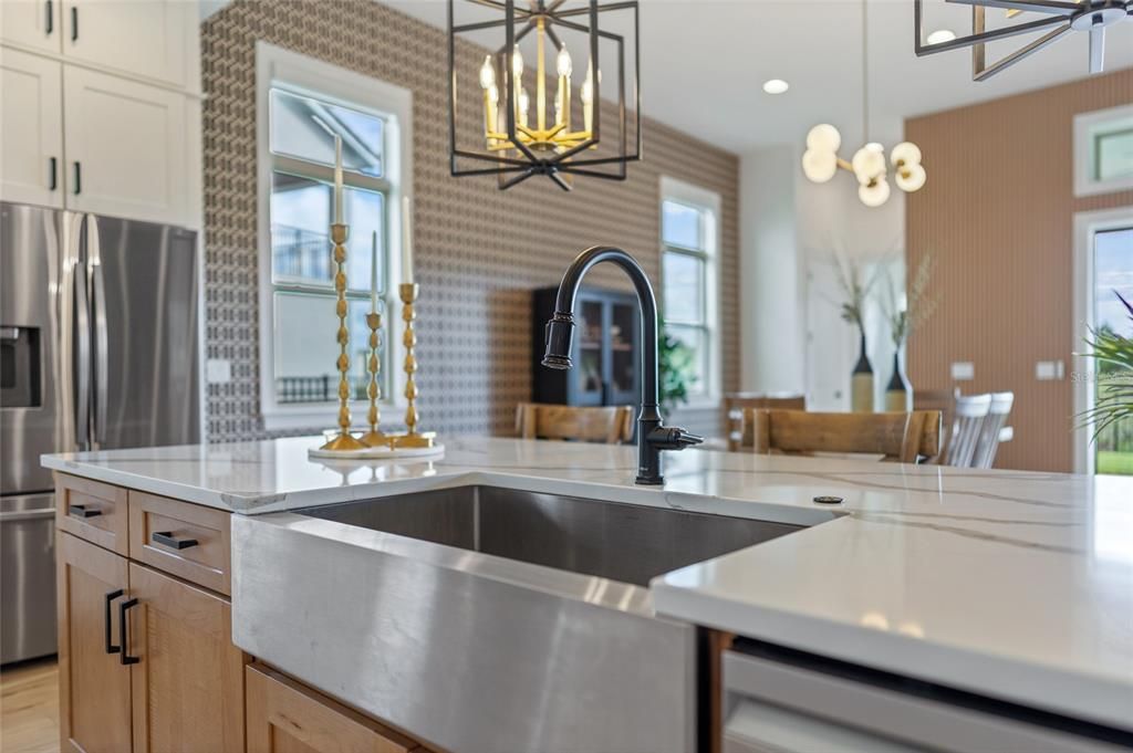 Activo con contrato: $1,287,000 (4 camas, 4 baños, 3033 Pies cuadrados)