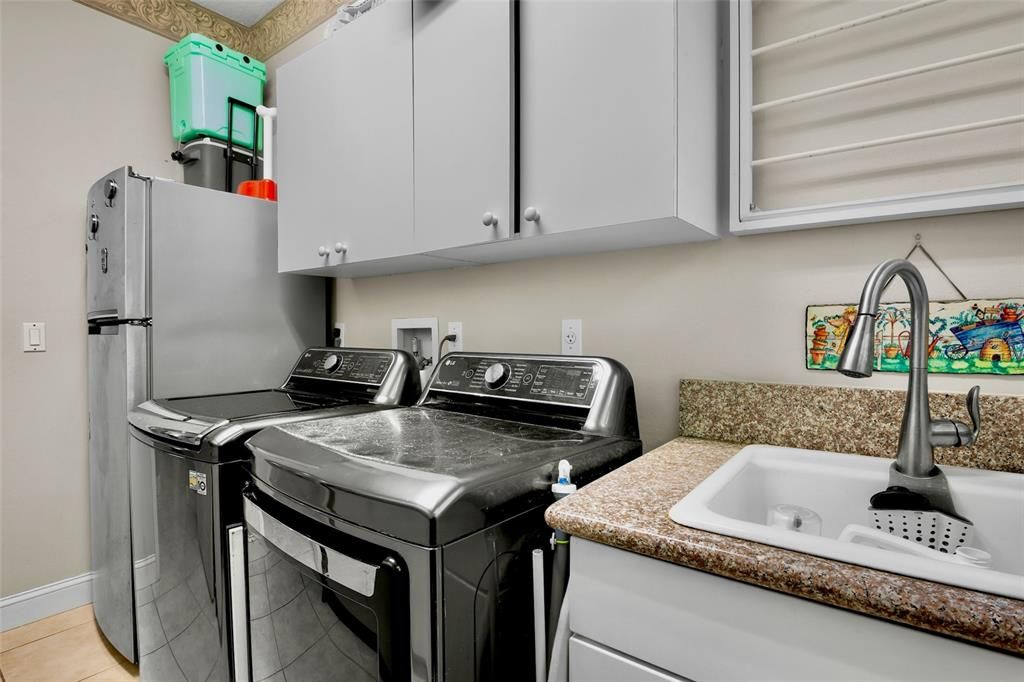 待售: $1,024,000 (3 贝兹, 3 浴室, 3330 平方英尺)