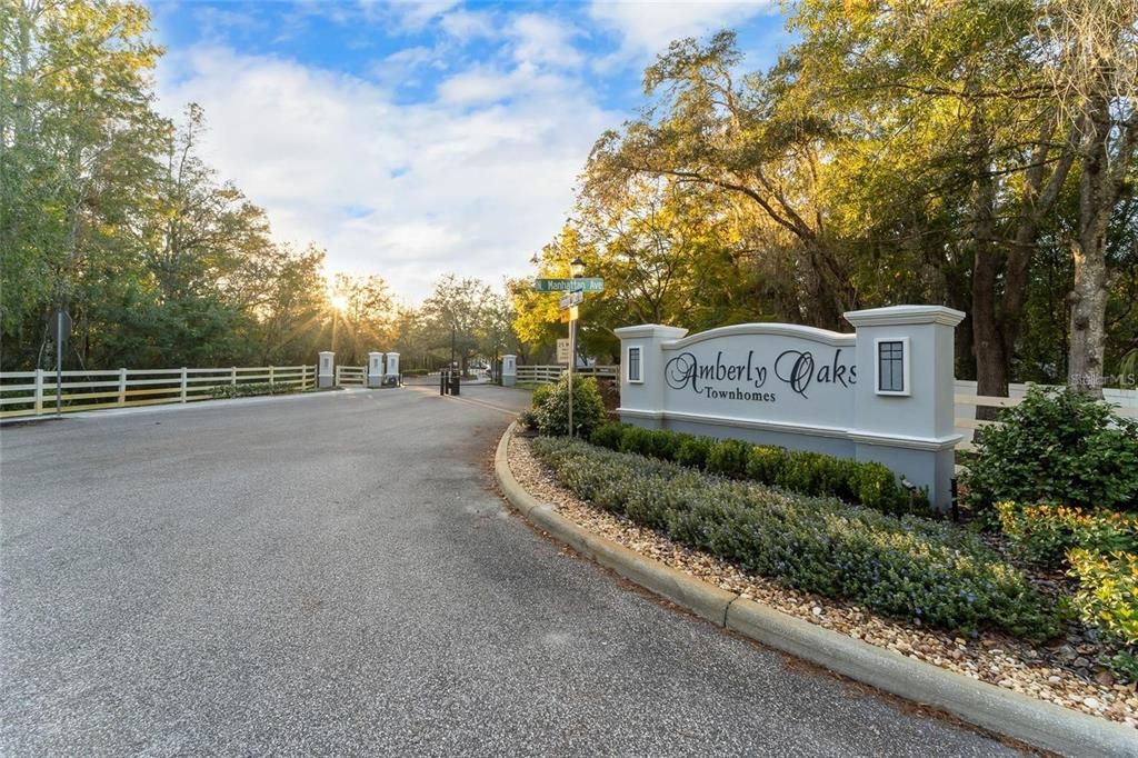 Active With Contract: $2,300 (3 beds, 2 baths, 1538 Square Feet)