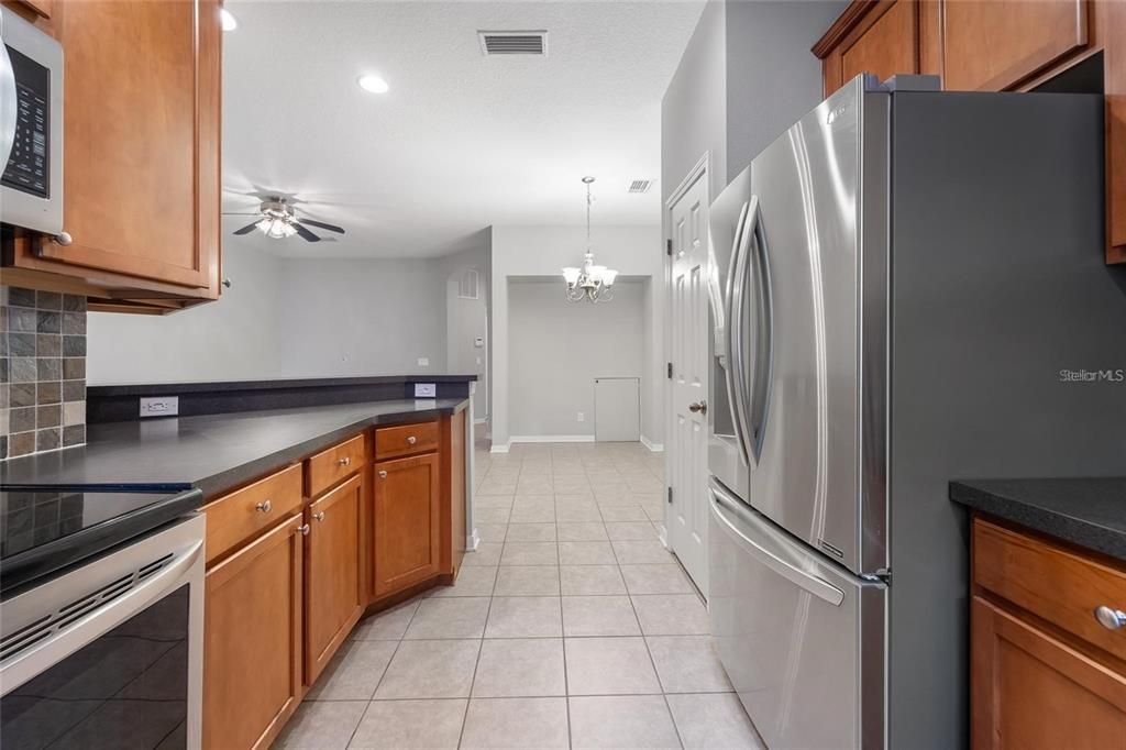 Active With Contract: $2,300 (3 beds, 2 baths, 1538 Square Feet)