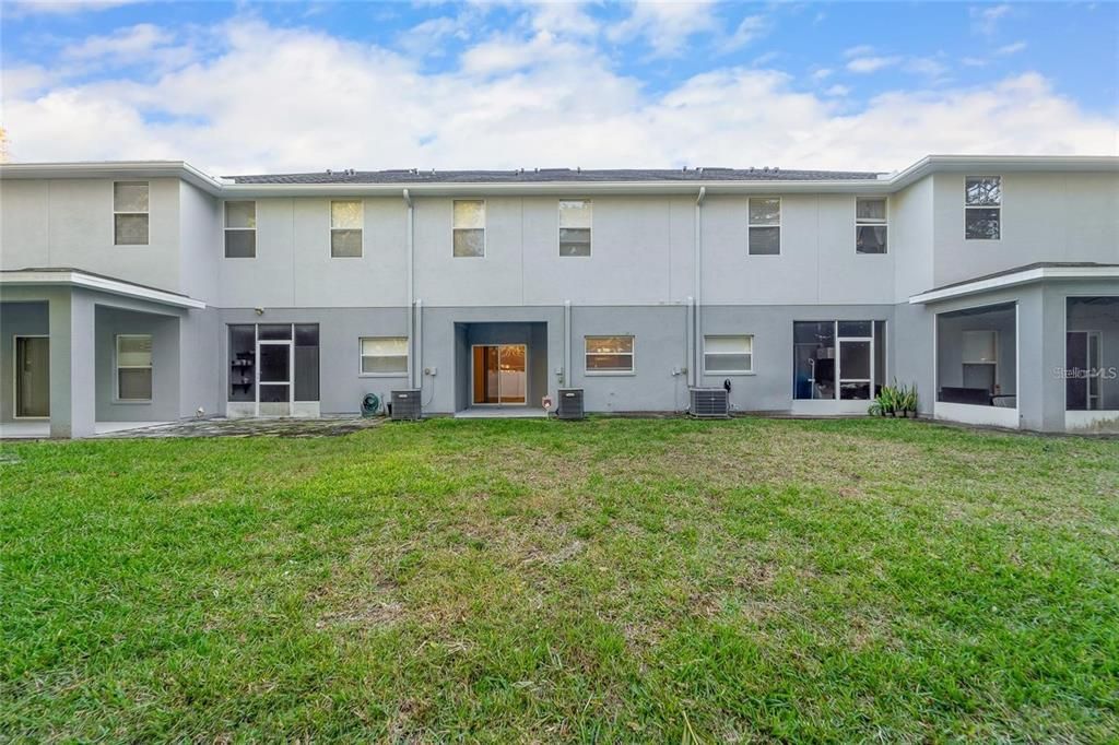 Active With Contract: $2,300 (3 beds, 2 baths, 1538 Square Feet)