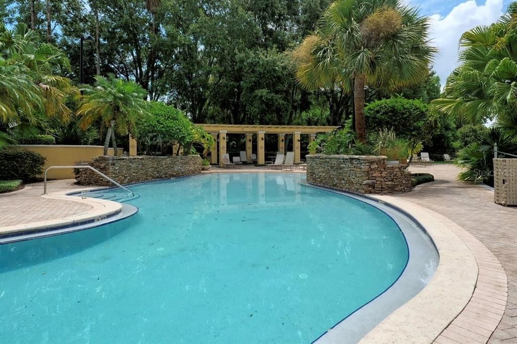 出租: $1,550 (2 贝兹, 2 浴室, 1048 平方英尺)