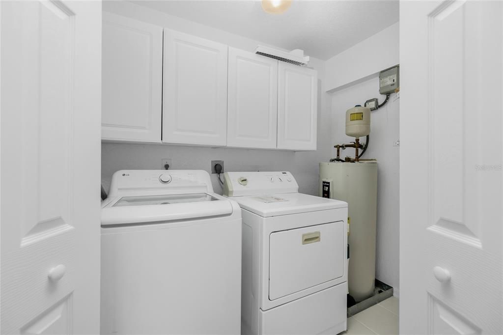 Под контрактом: $189,900 (2 спален, 2 ванн, 1340 Квадратных фут)