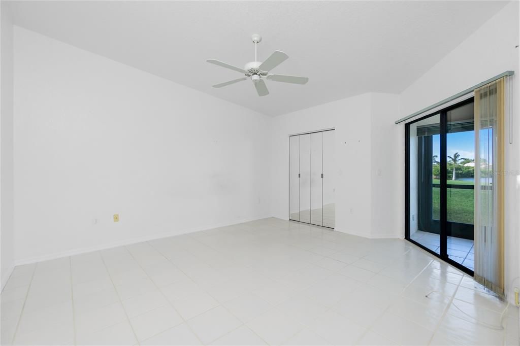 Под контрактом: $189,900 (2 спален, 2 ванн, 1340 Квадратных фут)