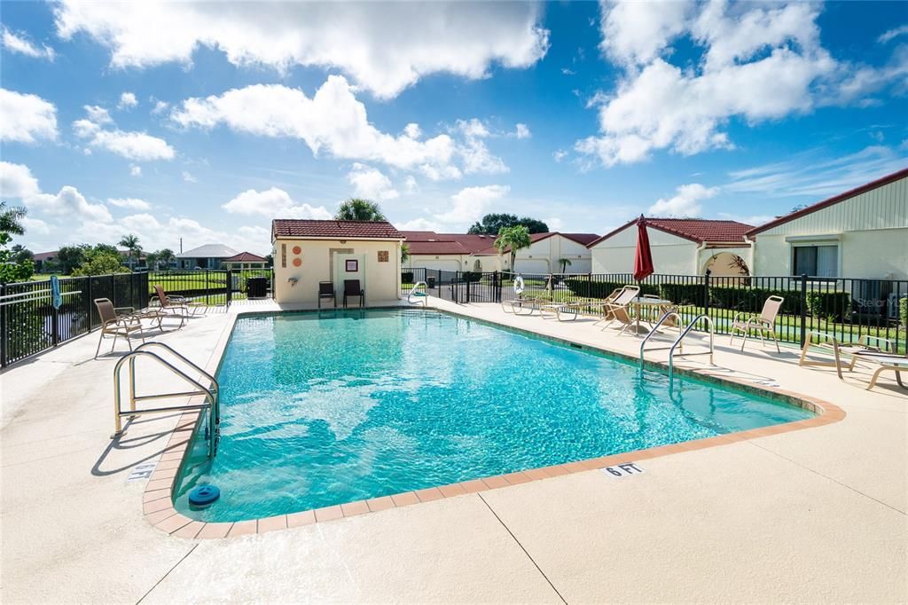 Под контрактом: $189,900 (2 спален, 2 ванн, 1340 Квадратных фут)