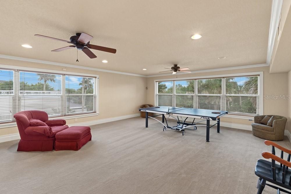 For Sale: $2,850,000 (6 beds, 5 baths, 5255 Square Feet)