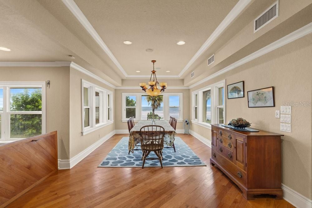 For Sale: $2,850,000 (6 beds, 5 baths, 5255 Square Feet)