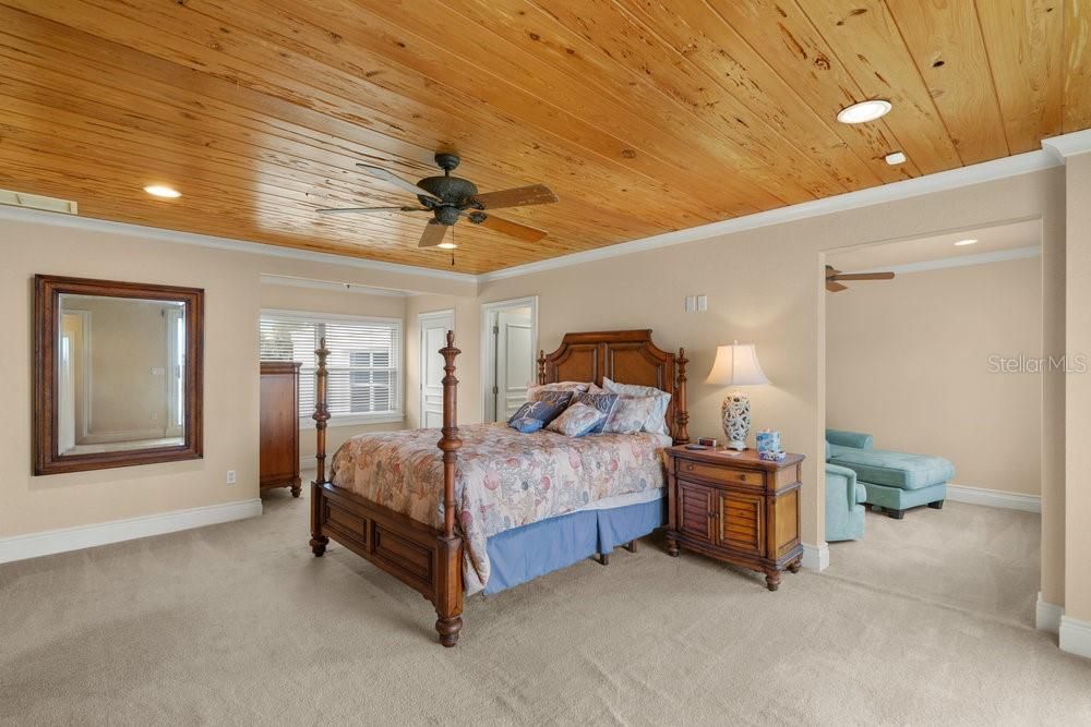 For Sale: $2,850,000 (6 beds, 5 baths, 5255 Square Feet)