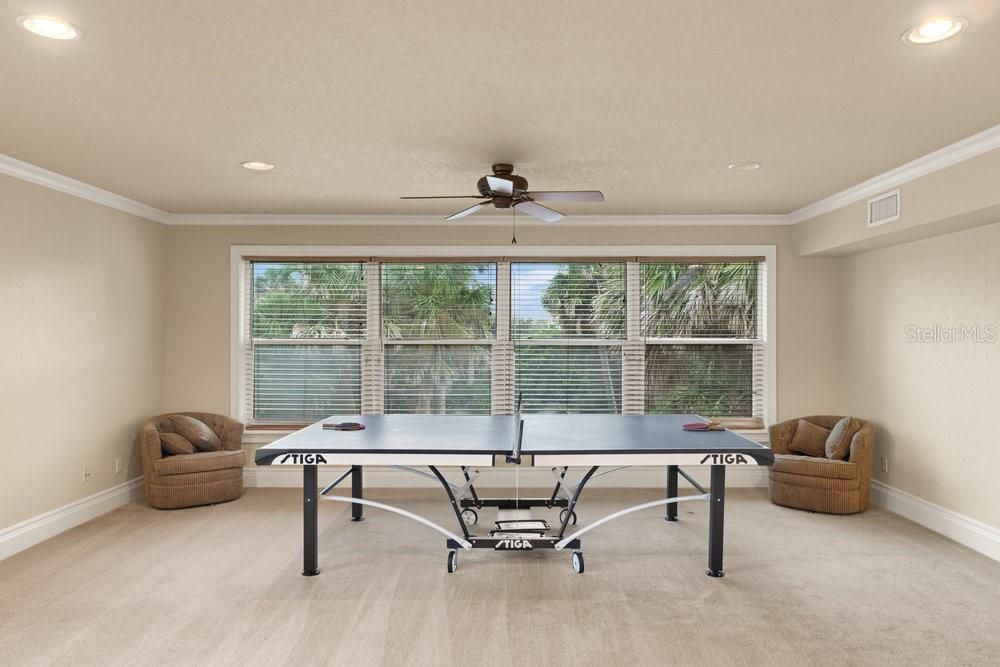 For Sale: $2,850,000 (6 beds, 5 baths, 5255 Square Feet)