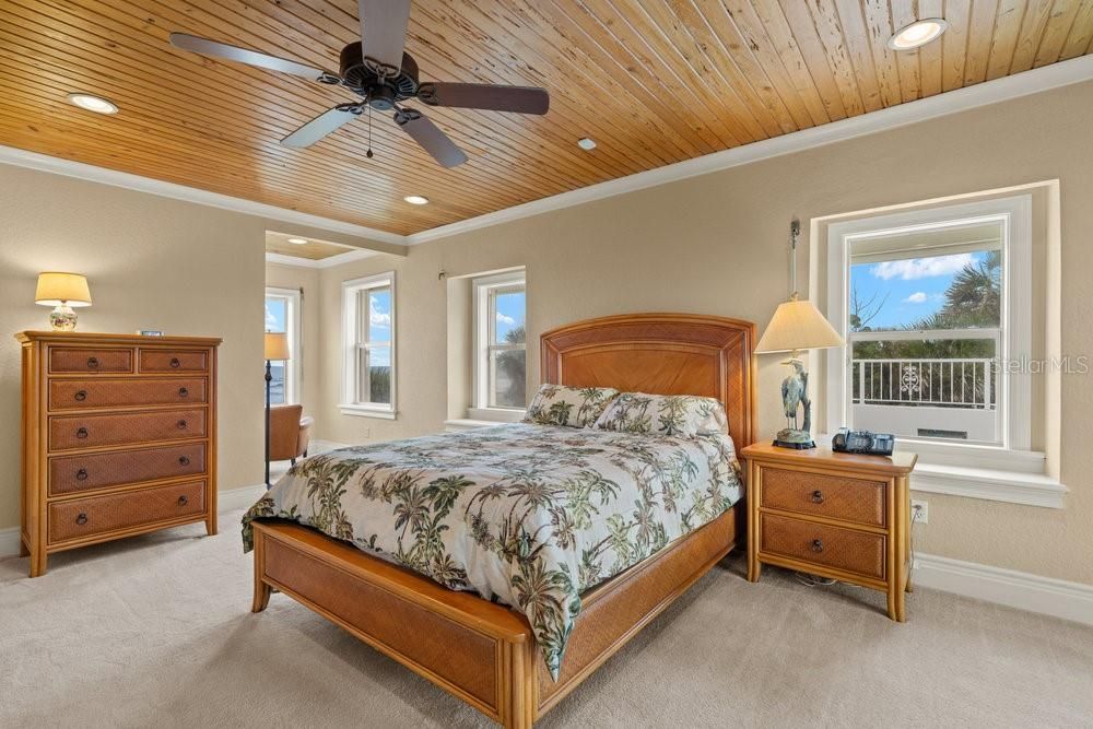 For Sale: $2,850,000 (6 beds, 5 baths, 5255 Square Feet)