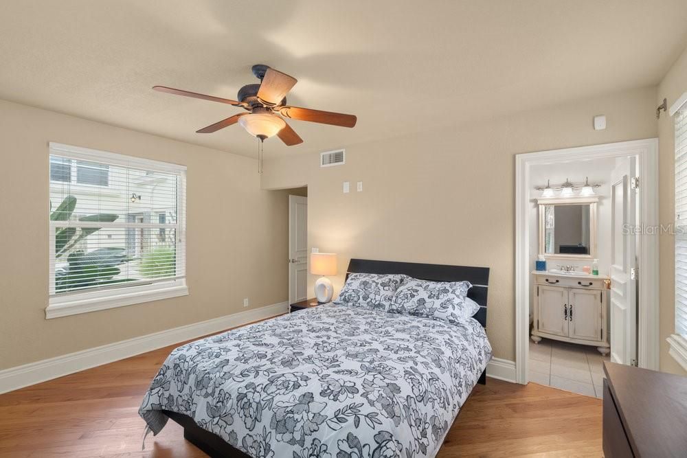 For Sale: $2,850,000 (6 beds, 5 baths, 5255 Square Feet)