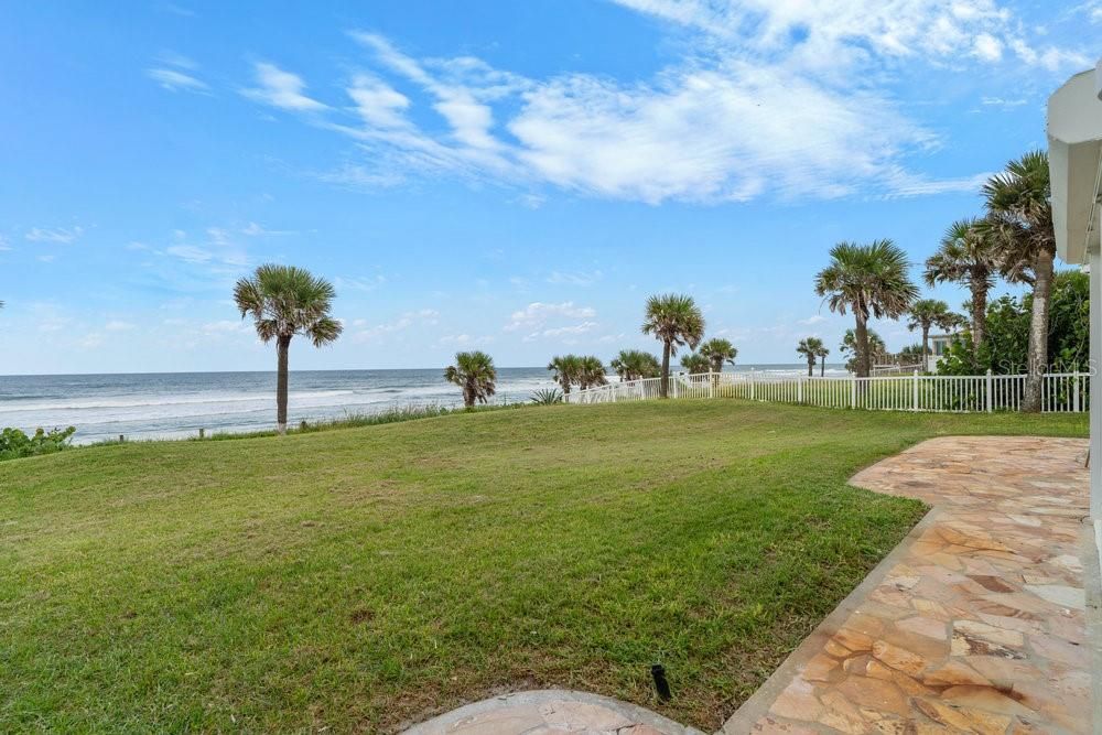 For Sale: $2,850,000 (6 beds, 5 baths, 5255 Square Feet)