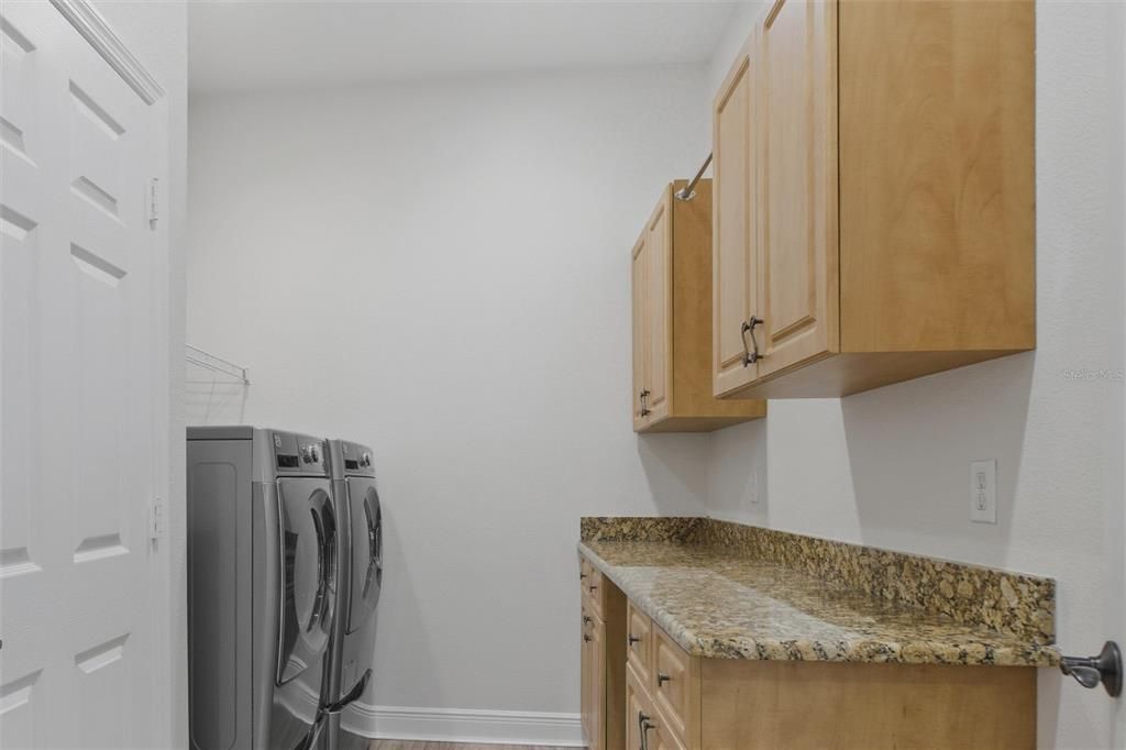 For Sale: $750,000 (4 beds, 3 baths, 3088 Square Feet)