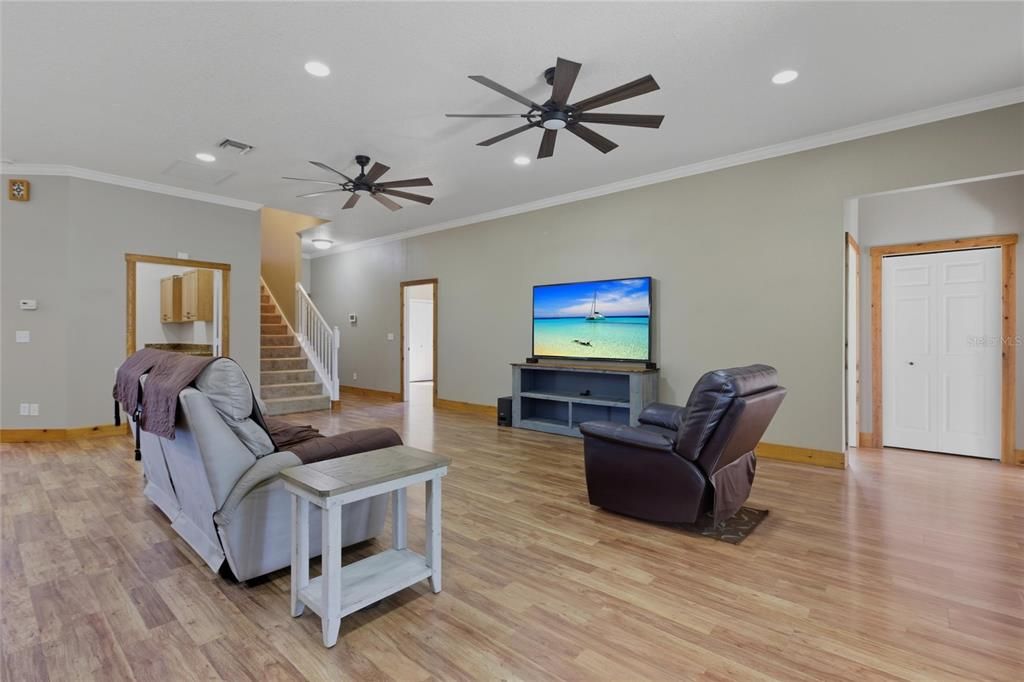 For Sale: $750,000 (4 beds, 3 baths, 3088 Square Feet)