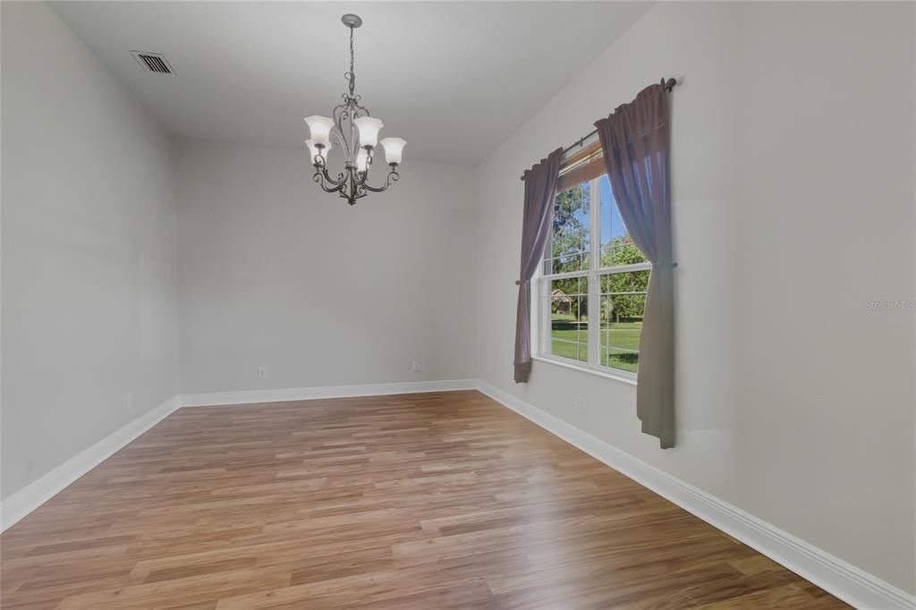 For Sale: $750,000 (4 beds, 3 baths, 3088 Square Feet)