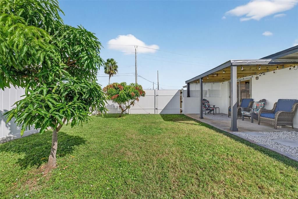 For Sale: $464,900 (3 beds, 2 baths, 1350 Square Feet)