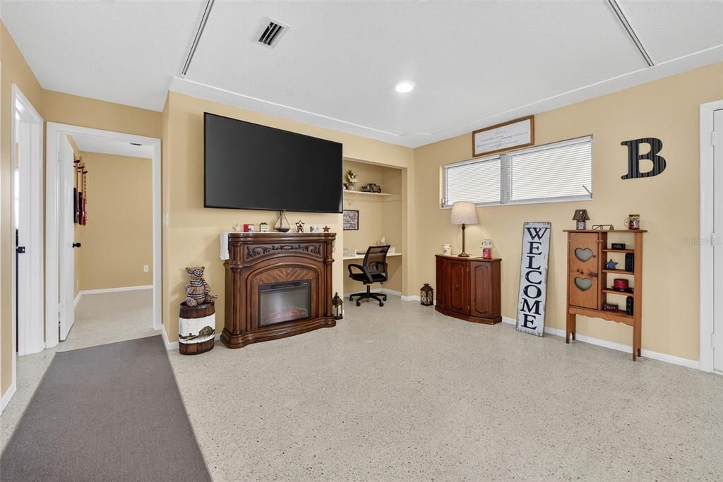 For Sale: $464,900 (3 beds, 2 baths, 1350 Square Feet)