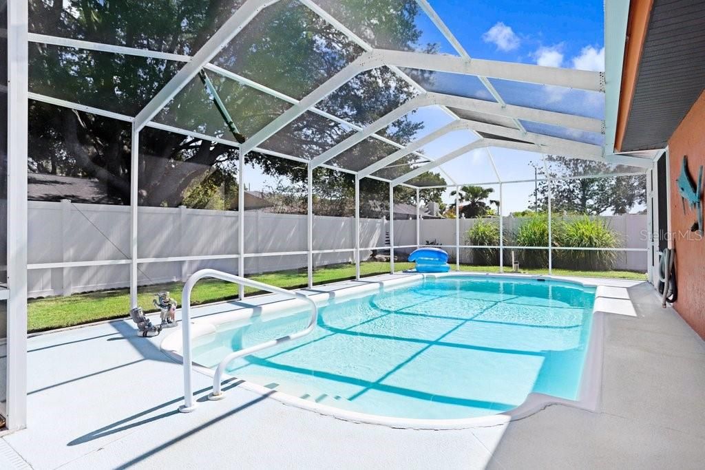 На продажу: $278,900 (2 спален, 2 ванн, 1480 Квадратных фут)