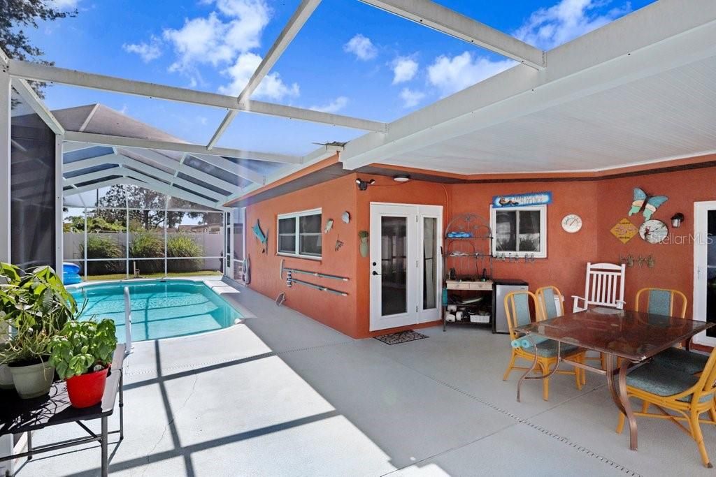 На продажу: $278,900 (2 спален, 2 ванн, 1480 Квадратных фут)