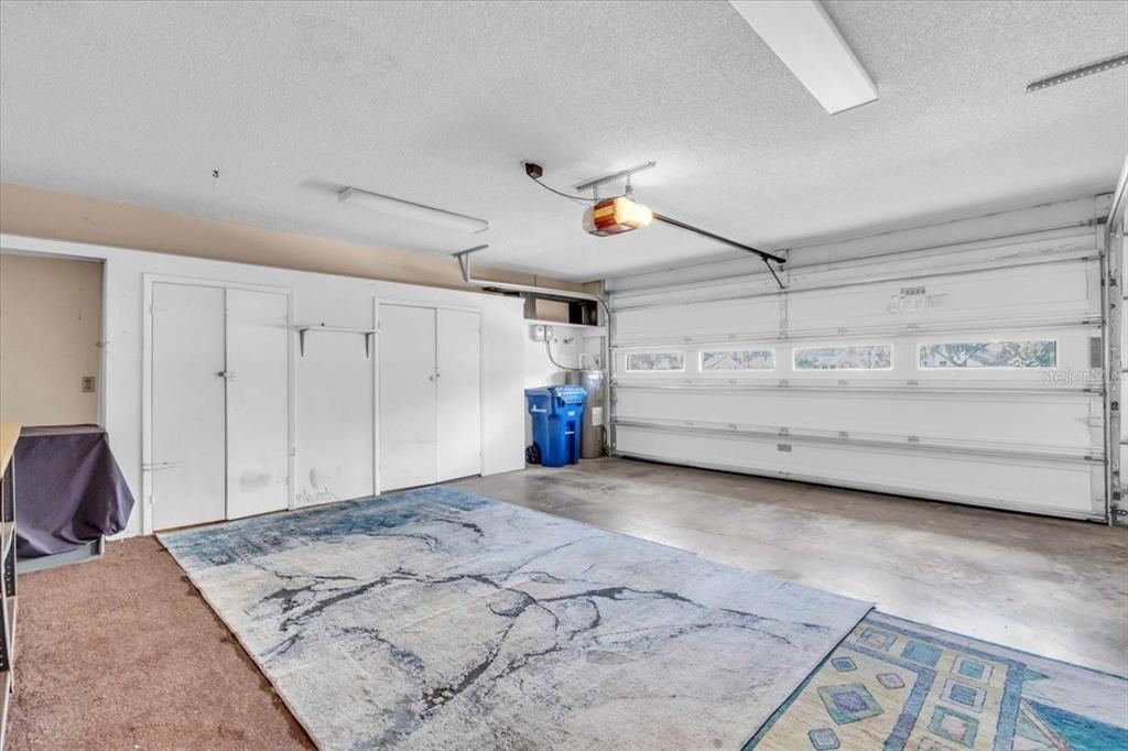 For Sale: $325,000 (3 beds, 2 baths, 2052 Square Feet)