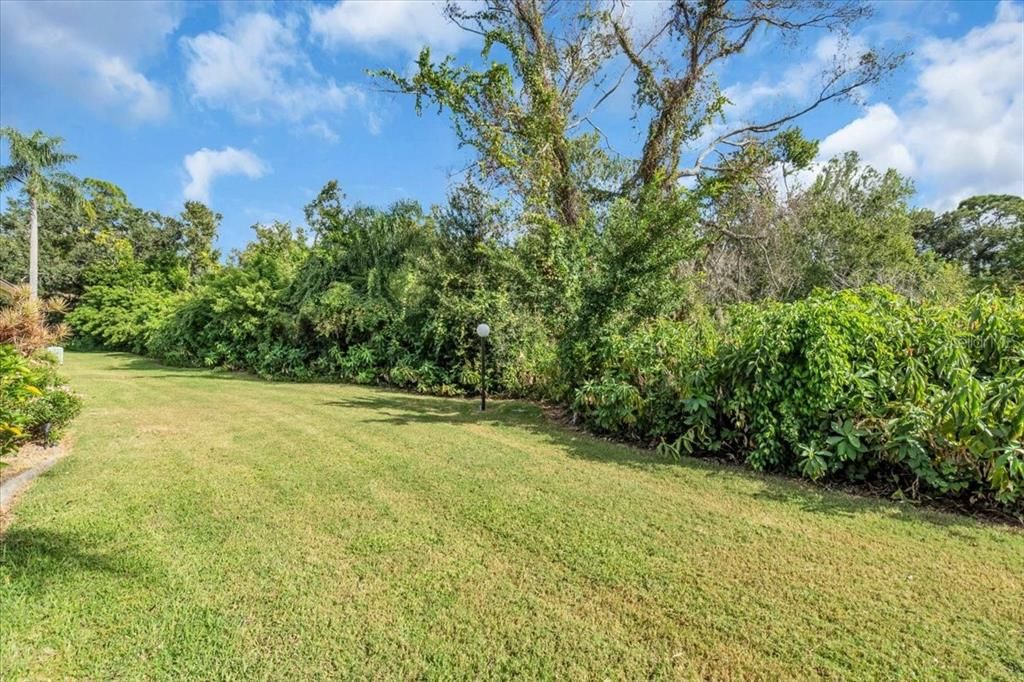 For Sale: $325,000 (3 beds, 2 baths, 2052 Square Feet)