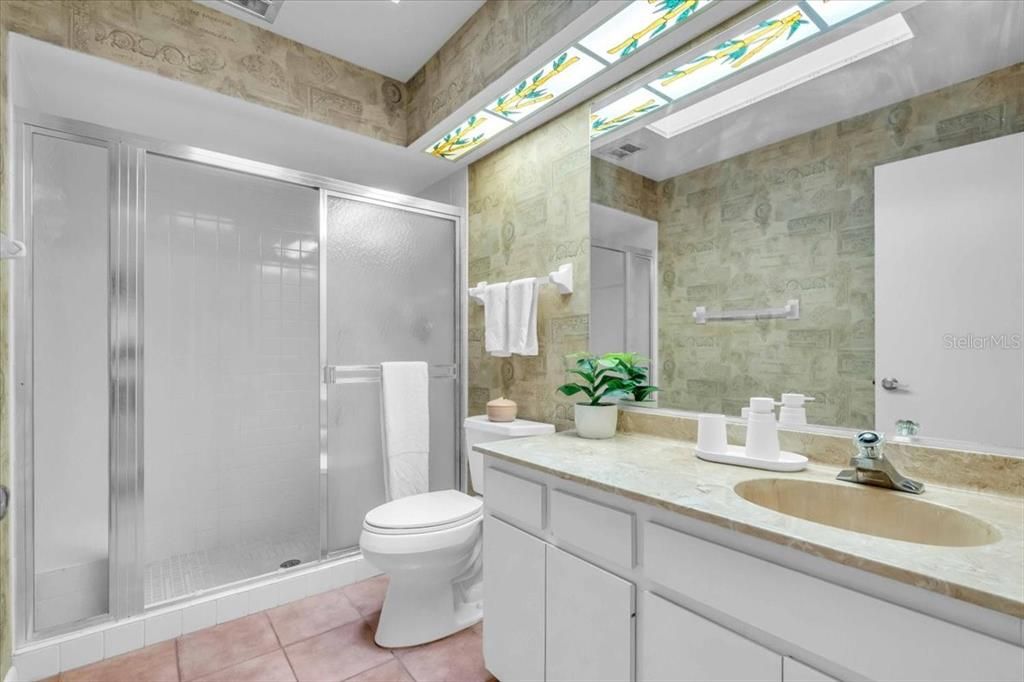 For Sale: $325,000 (3 beds, 2 baths, 2052 Square Feet)