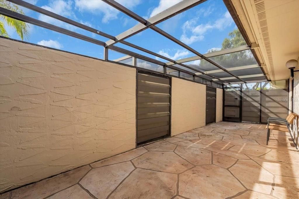 For Sale: $325,000 (3 beds, 2 baths, 2052 Square Feet)