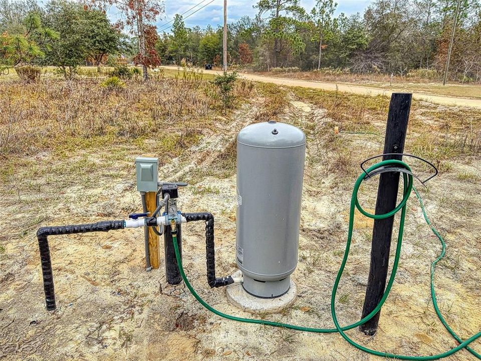 For Sale: $269,900 (5 beds, 3 baths, 2001 Square Feet)