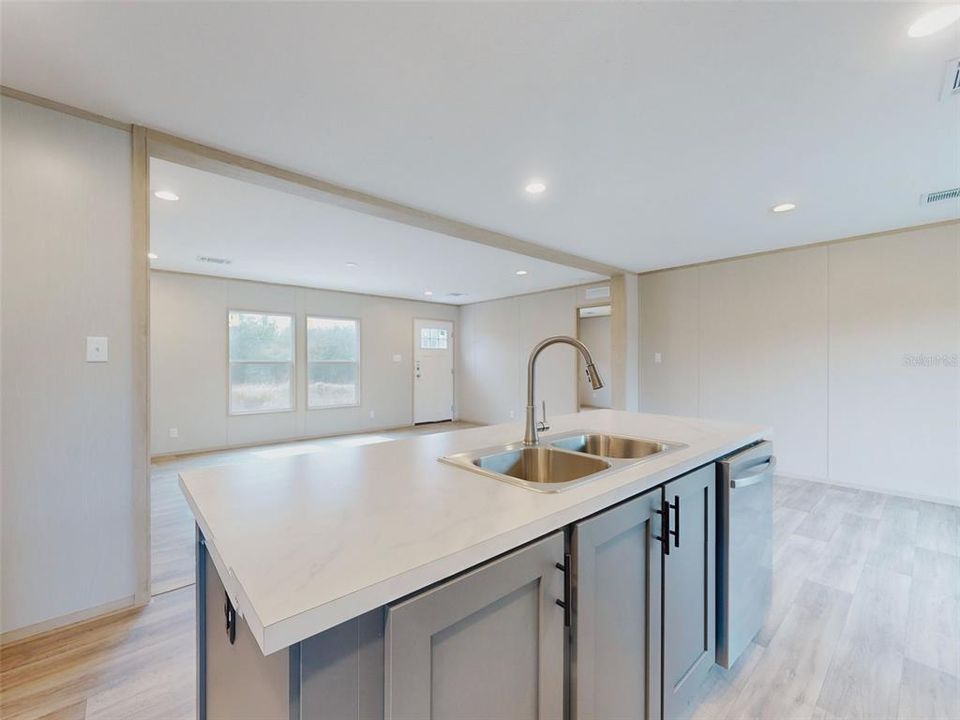 For Sale: $269,900 (5 beds, 3 baths, 2001 Square Feet)