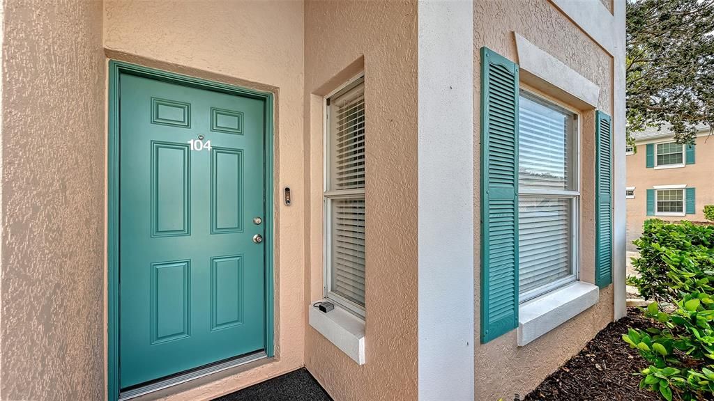 For Sale: $245,000 (2 beds, 2 baths, 1193 Square Feet)