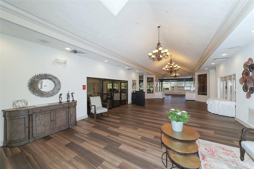 For Sale: $245,000 (2 beds, 2 baths, 1193 Square Feet)