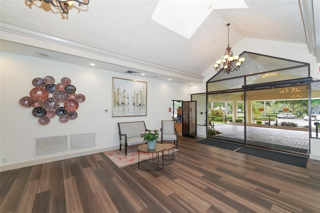 For Sale: $245,000 (2 beds, 2 baths, 1193 Square Feet)