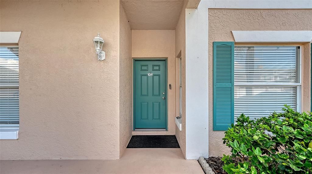 For Sale: $245,000 (2 beds, 2 baths, 1193 Square Feet)