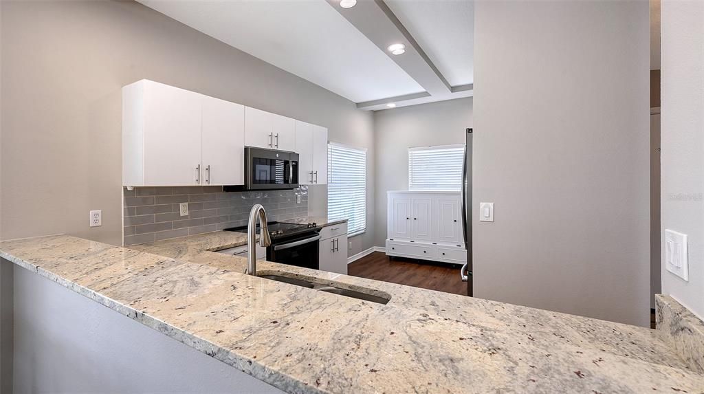 For Sale: $245,000 (2 beds, 2 baths, 1193 Square Feet)